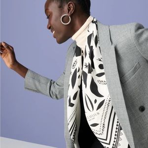NWT M.M La Fleur The Icon Print Anniversary Scarf in Washable Silk